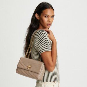 NEW Tory Burch Kira Chevron Large Convertible Should bag in light beg